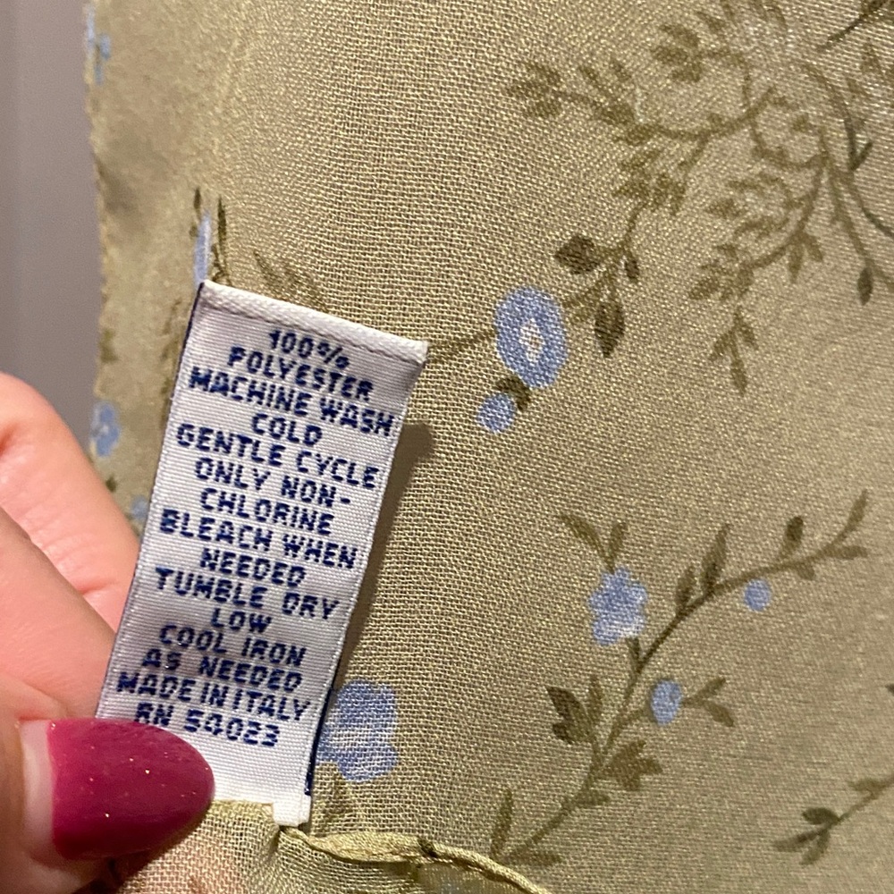 Old Navy Sheer Olive Green Floral Square Scarf 17x17 - Picture 3 of 5